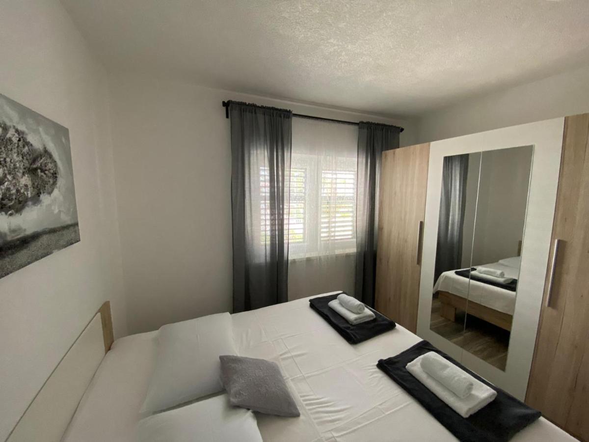 Apartmani Juricev Vodice Camera foto
